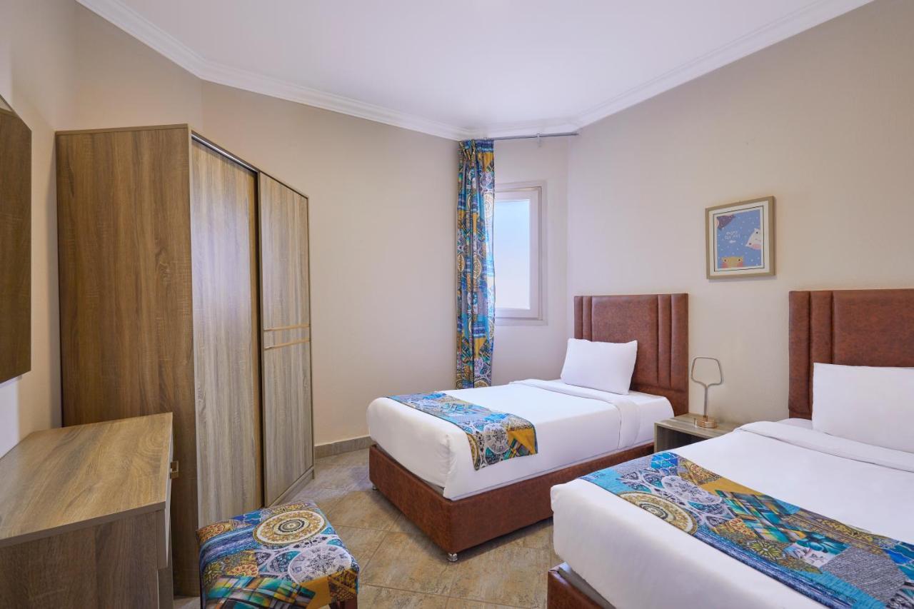 Golden Ocean Marina Hotel El Alamein Exteriör bild